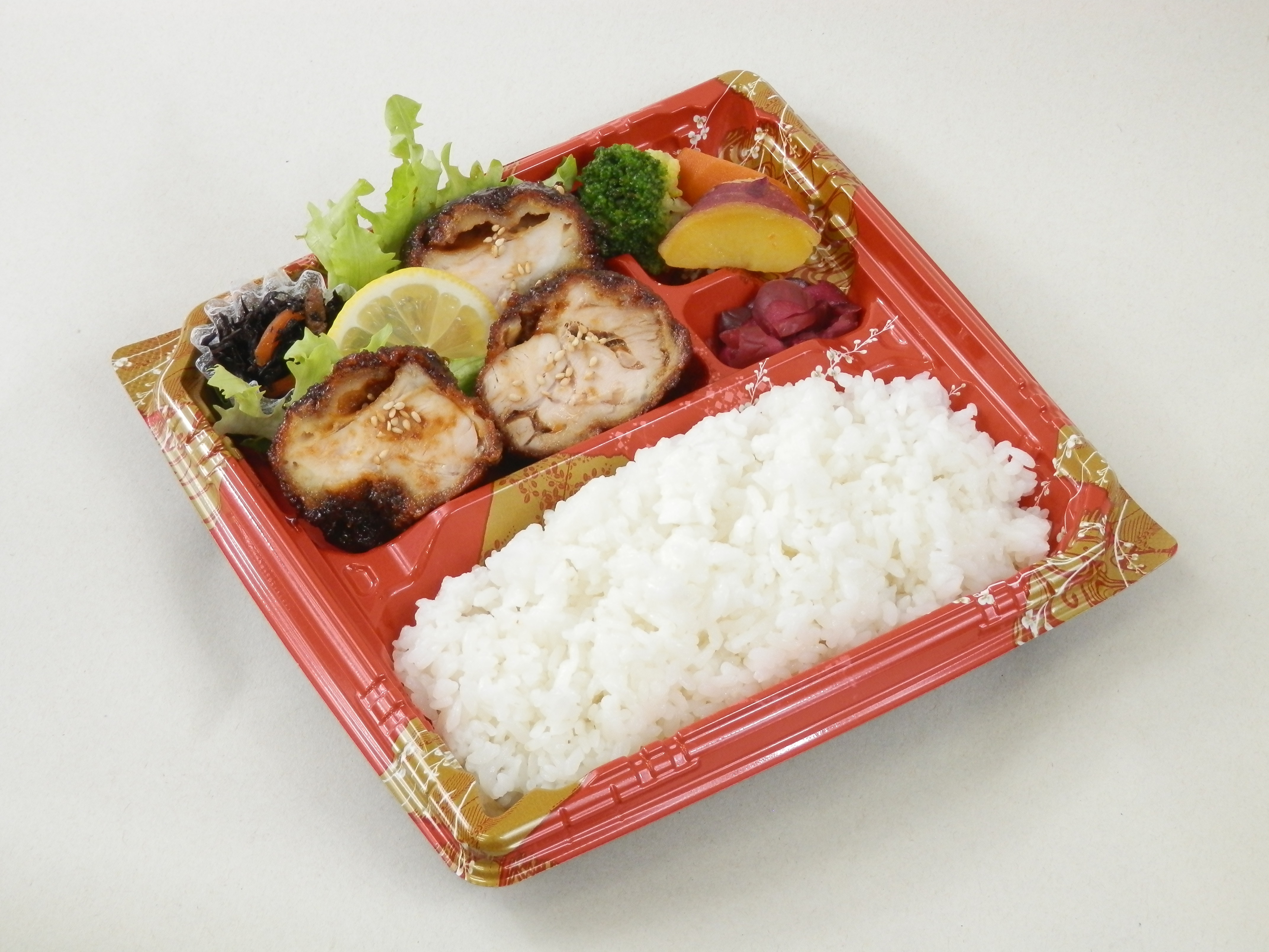 鶏の味噌カツ弁当