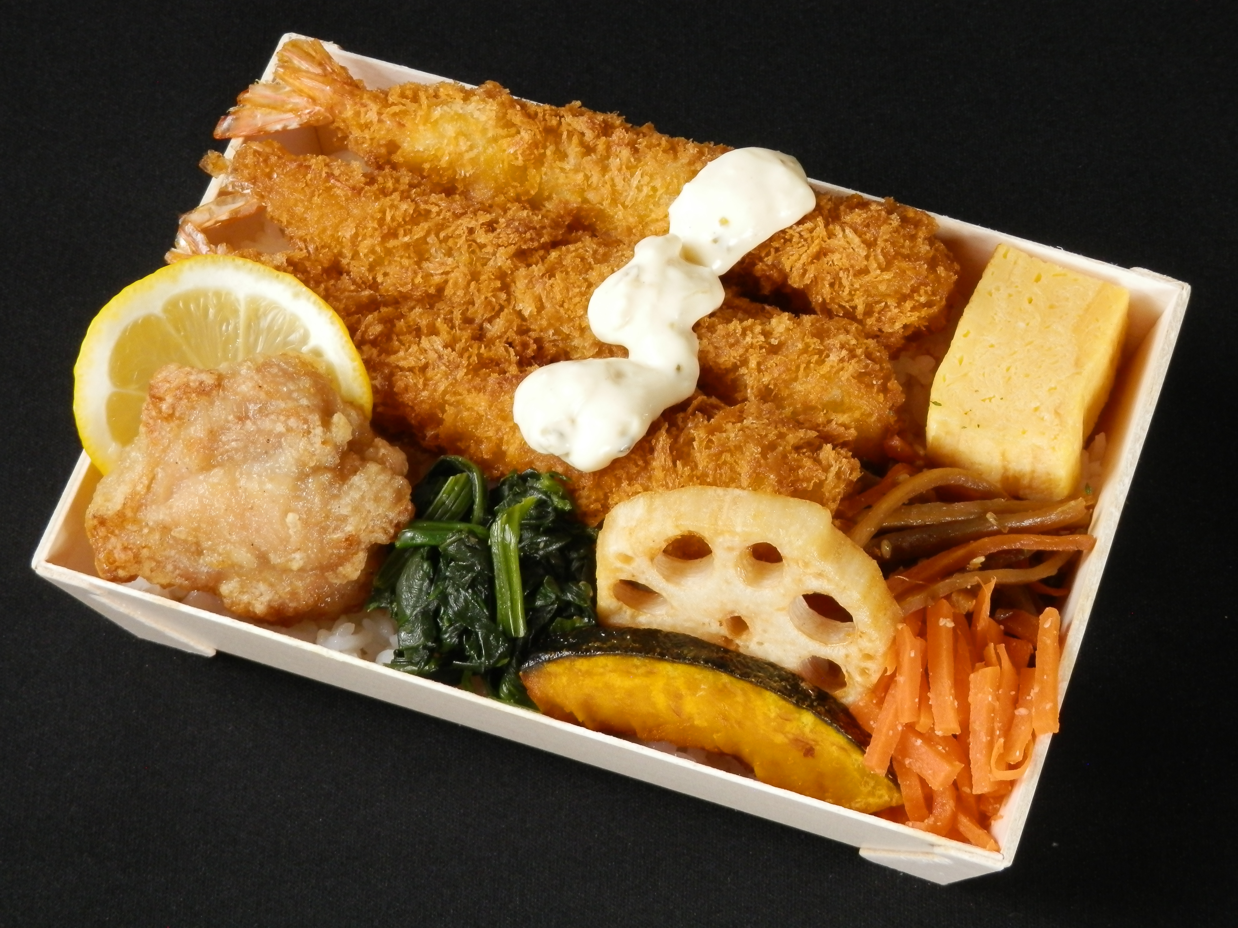 ふるさと屋の「海老ふらい重」